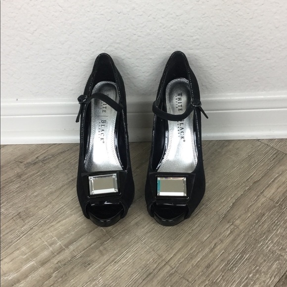 White house black market heels - Picture 3 of 7